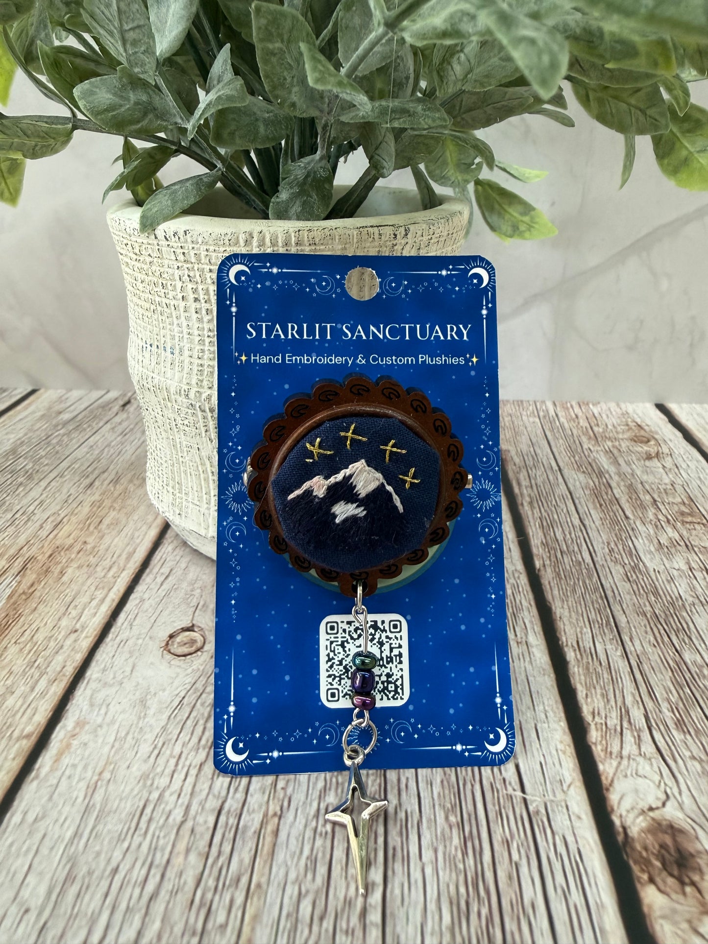 Embroidered mountain Brooch/Pin